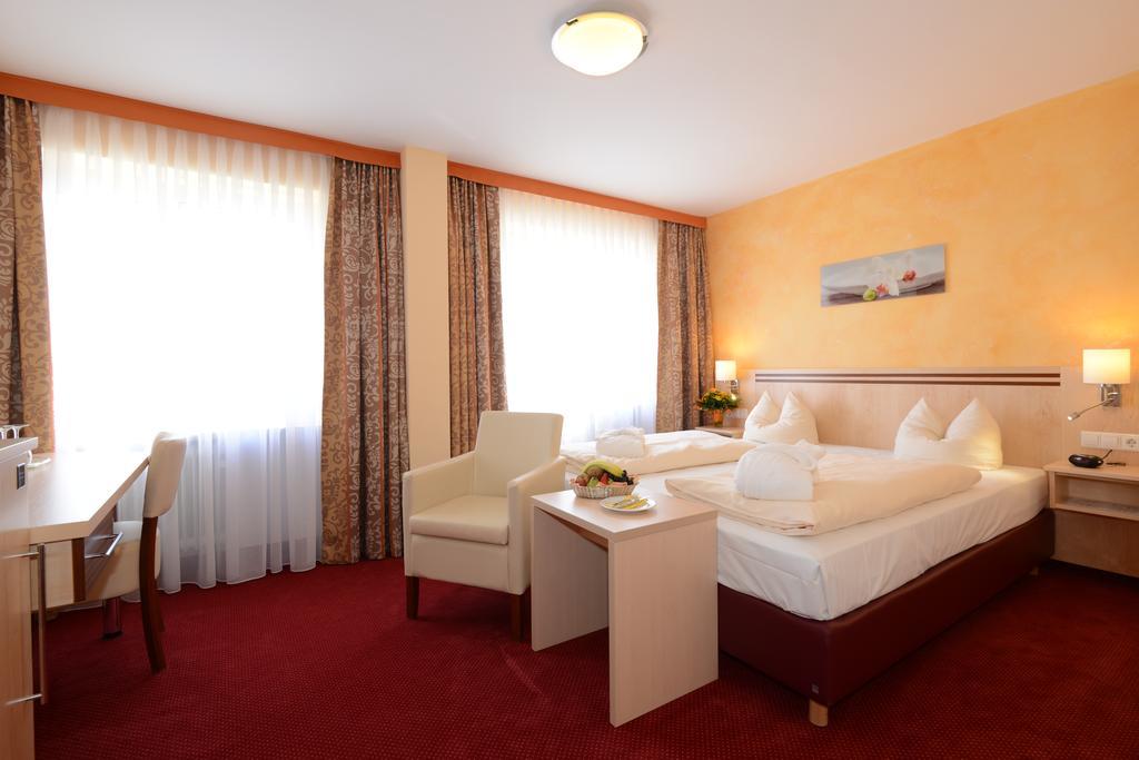 Hotel Apollo Garni Regensburg Dış mekan fotoğraf